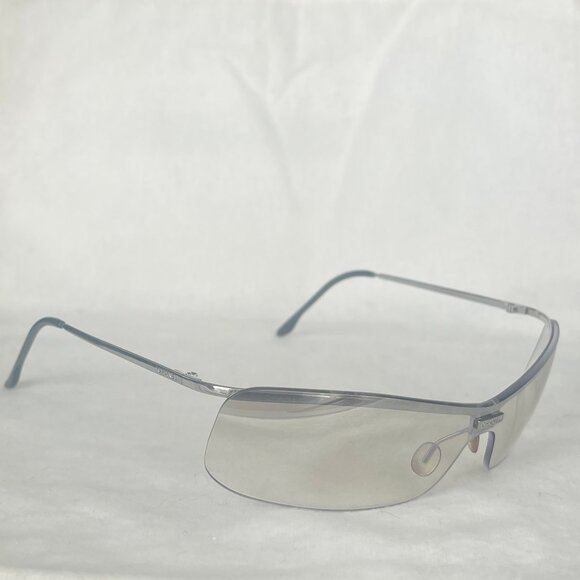 Chanel Shield Rimless Sunglasses 4043 - Picture 5 of 9